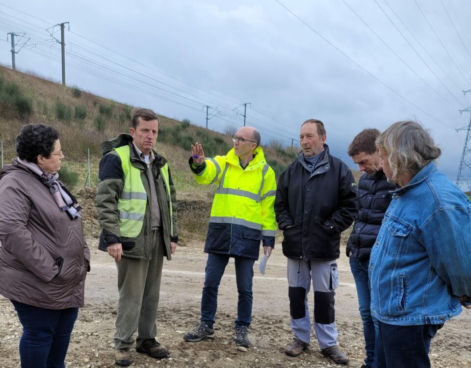 Le 15 mars, la DDT a rencontré les présidents d’AF de Lhéry et Tramery pour voir des cas concrets de problématiques d’entretien de cours d’eau. Le bilan a été fait avec le préfet ce 5 avril.